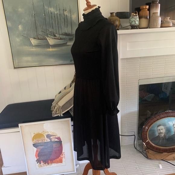 Vicky Vaughn Black Ruffled Neck Dress - Picture 9 of 14